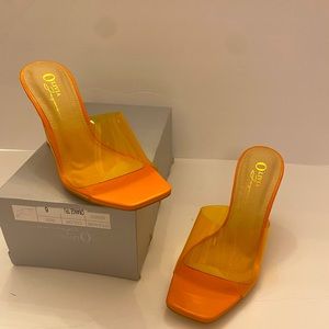 Olivia Jaymes Kenna orange Clear Mule